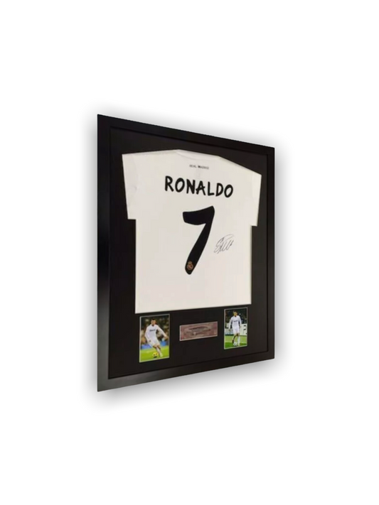 a T-Shirt style DIY Frame - Portrait photo cutouts with plaque