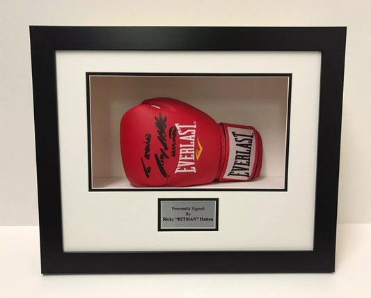 x Frame for boxing glove with plaque